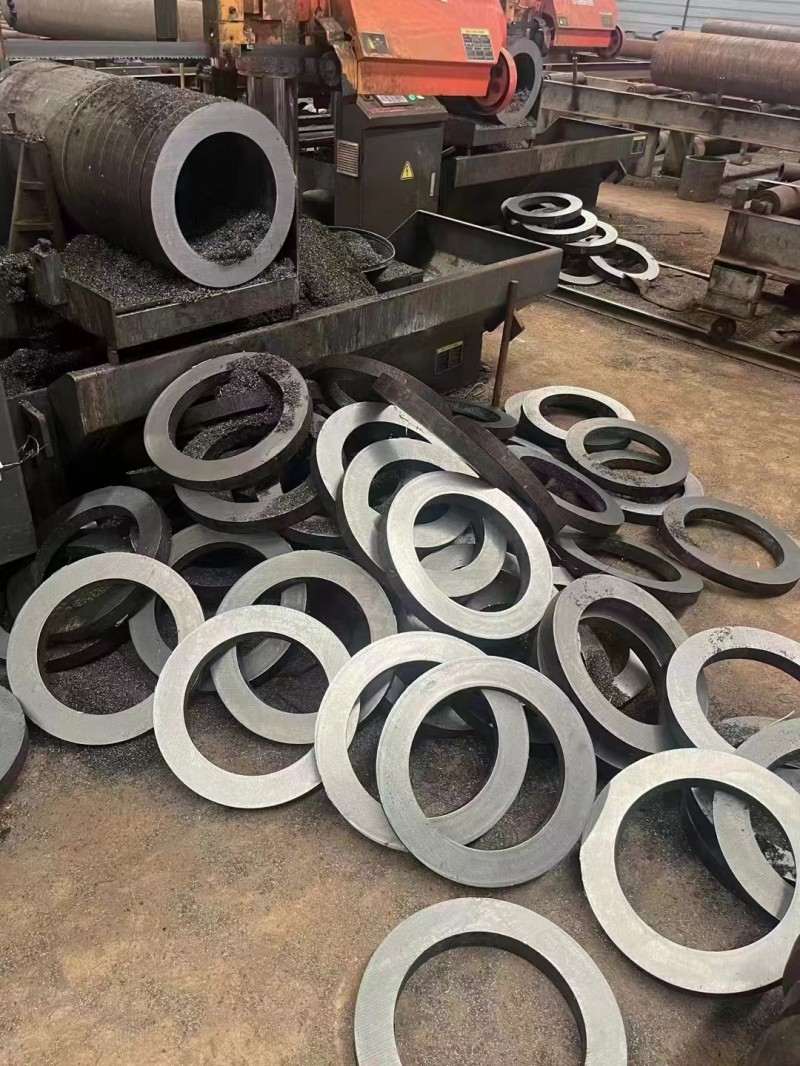 鱼峰鱼峰鱼峰20G无缝钢管切割